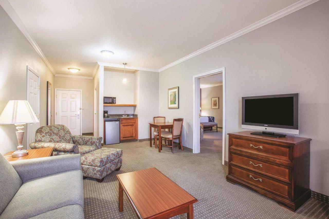 La Quinta By Wyndham Gainesville Exterior photo